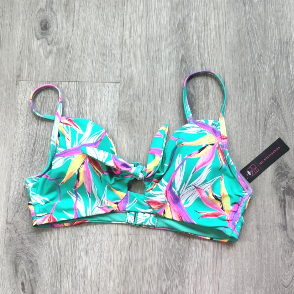 NWT Vintage Style Floral Bikini Top